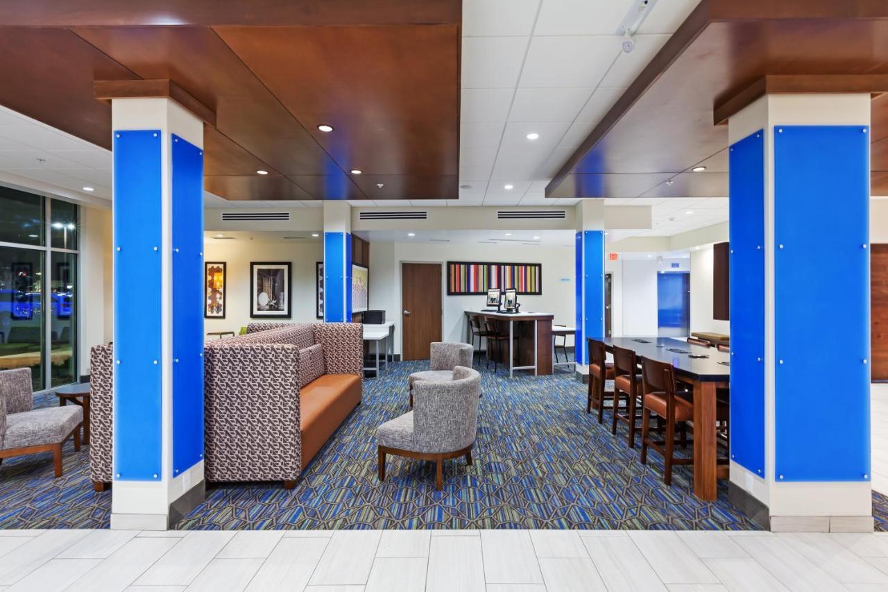 Holiday Inn Express & Suites Tulsa South - Woodland Hills By Ihg Kültér fotó
