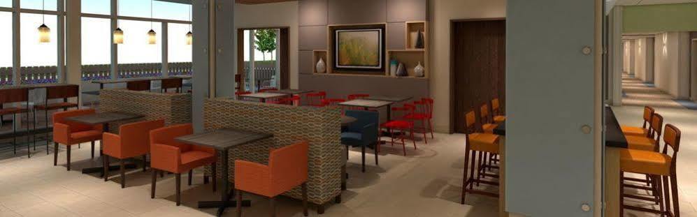 Holiday Inn Express & Suites Tulsa South - Woodland Hills By Ihg Kültér fotó
