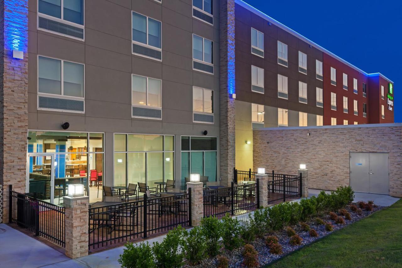 Holiday Inn Express & Suites Tulsa South - Woodland Hills By Ihg Kültér fotó