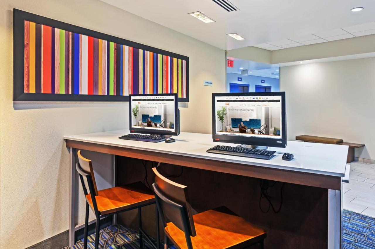Holiday Inn Express & Suites Tulsa South - Woodland Hills By Ihg Kültér fotó