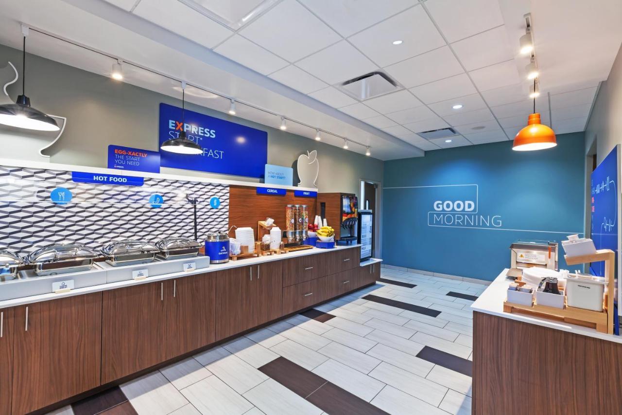 Holiday Inn Express & Suites Tulsa South - Woodland Hills By Ihg Kültér fotó