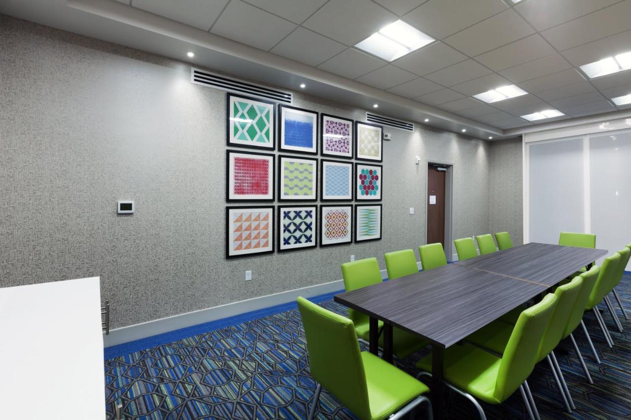 Holiday Inn Express & Suites Tulsa South - Woodland Hills By Ihg Kültér fotó